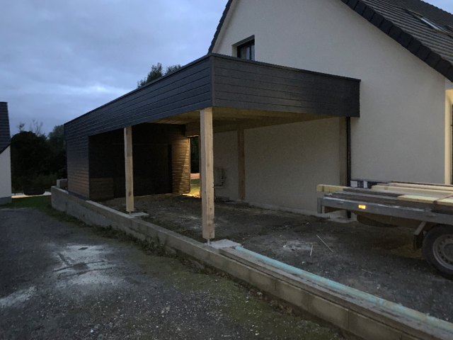 SOUS LE PREAU